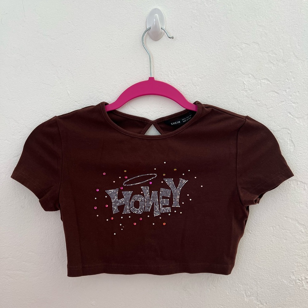 SHEIN Brown Graphic Crop Top